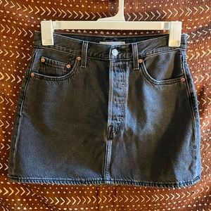 Levi's Black Denim Skirt